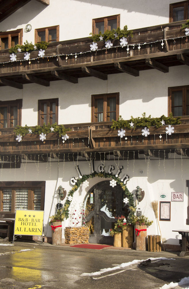 Hotel Al Larin Cortina d'Ampezzo Exterior photo